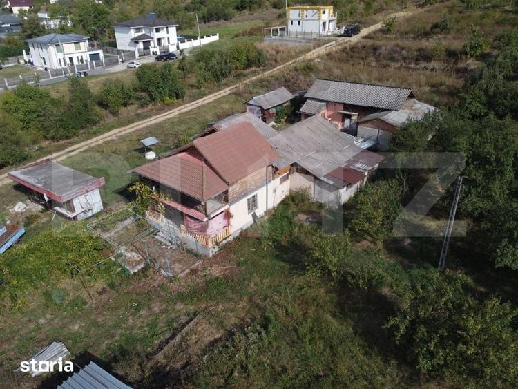 Casă cu 3 camere cu Teren 1380 Mp în Central