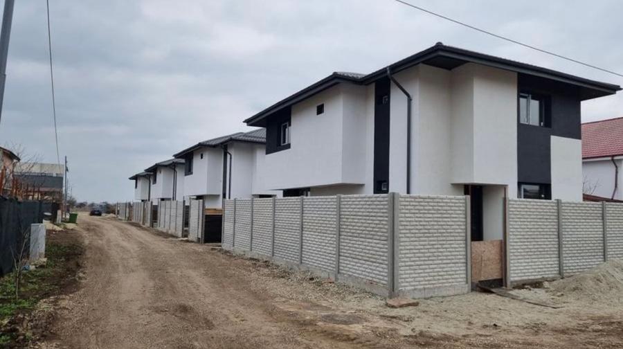 Casă individuală cu 4 camere cu Teren 350 Mp în Nord-Est