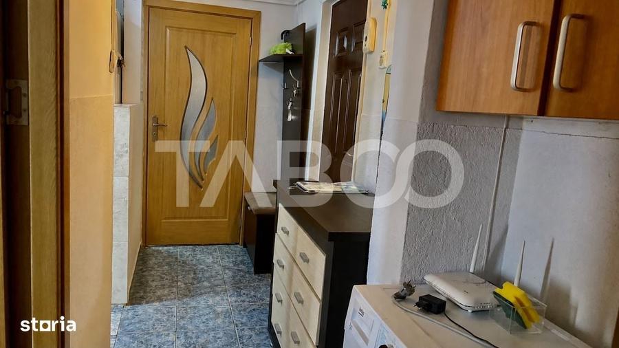Apartament cu 2 camere decomandat în Valea Aurie