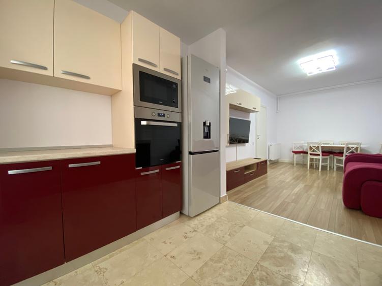 Apartament cu 3 camere decomandat în Drumul Taberei