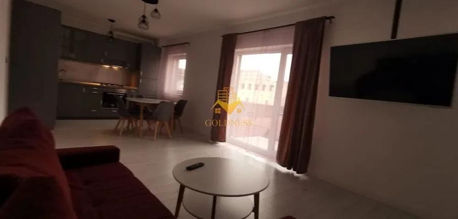 Apartament cu 3 camere nedecomandat, mobilat în Central