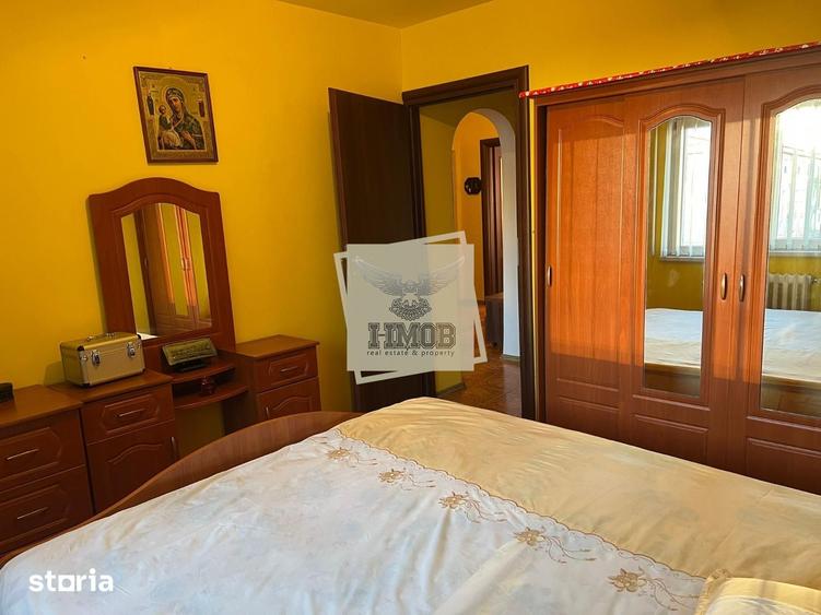 Apartament cu 3 camere decomandat în Vasile Aaron