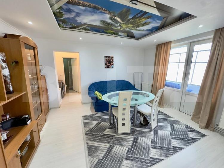 Apartament cu 2 camere semidecomandat, mobilat în Cugir