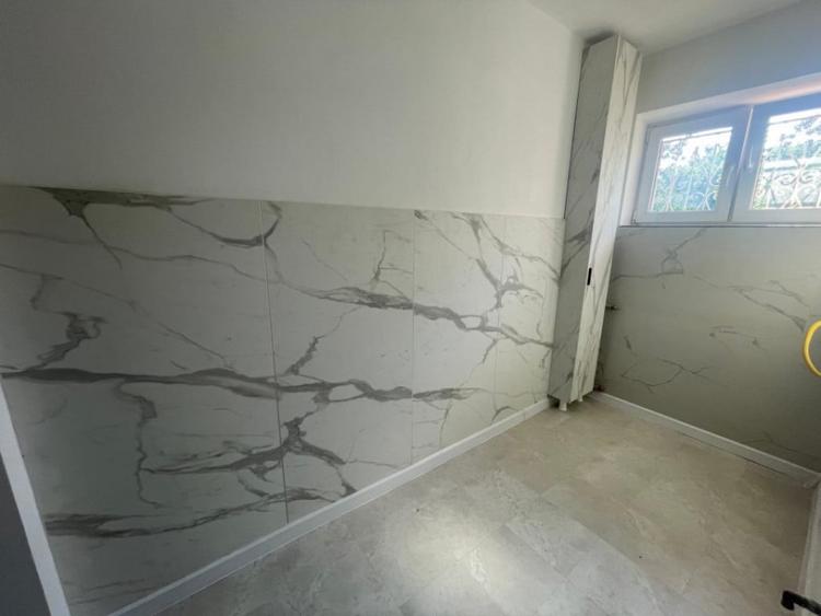 Apartament cu 2 camere decomandat în Valea Rosie