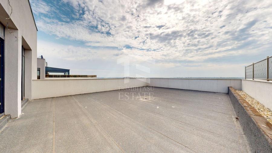 Apartament cu 4 camere nedecomandat în Theodor Pallady