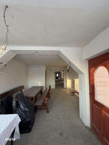 Casă cu 4 camere cu Teren 310 Mp în Central
