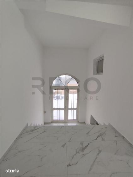 Casă cu Teren 1097 Mp în Iorga