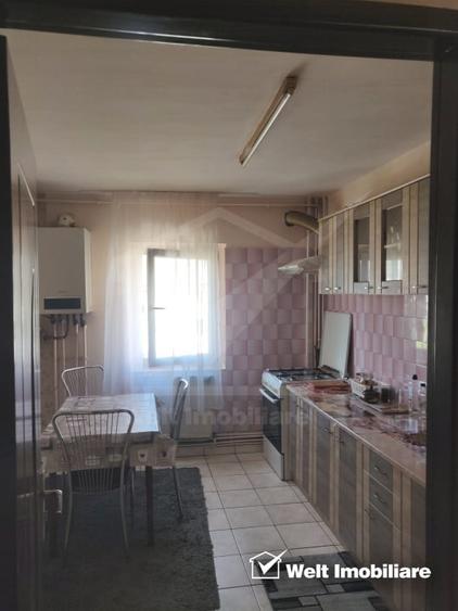 Apartament cu 4 camere decomandat, mobilat în Mărăști