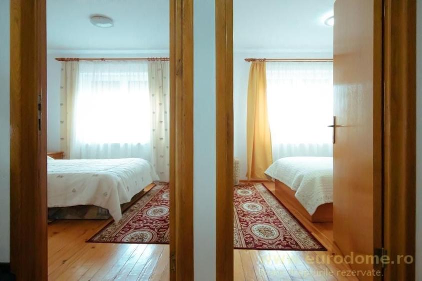 Casă individuală cu 5 camere decomandat cu Canalizare în Central