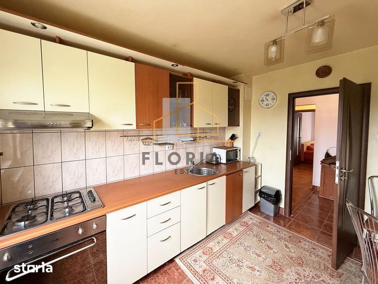 Apartament cu 4 camere, mobilat în Lipovei