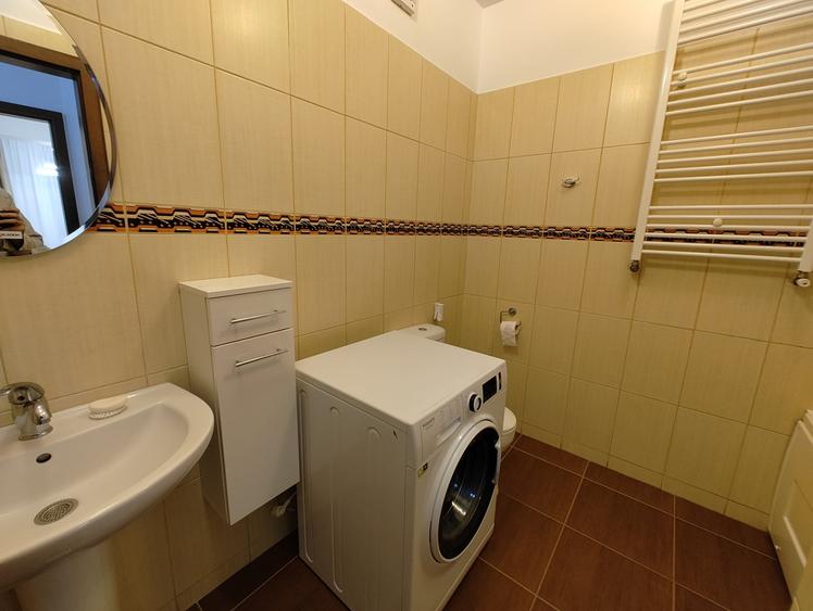 Apartament cu 3 camere decomandat, mobilat în Aviației