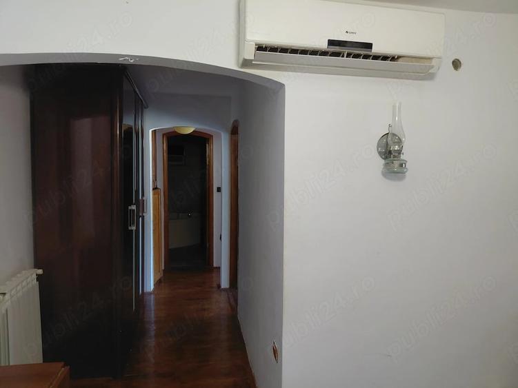 Apartament cu 3 camere decomandat în E3