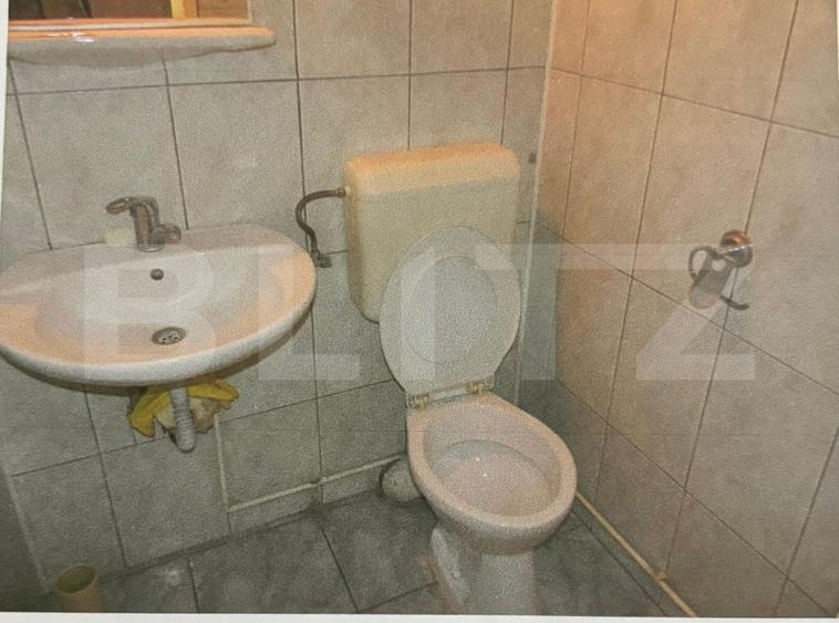 Apartament cu 3 camere decomandat în Calea București
