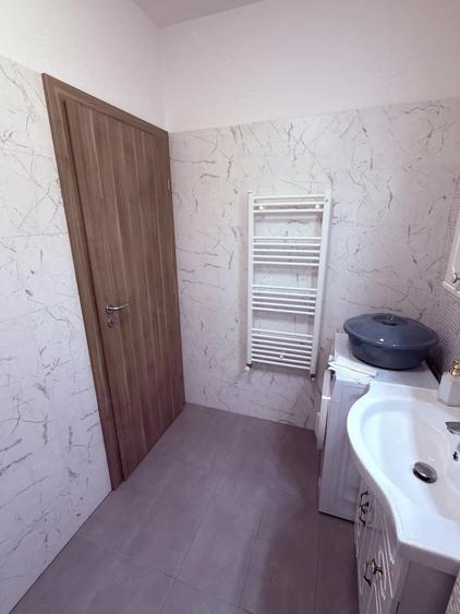 Apartament cu 2 camere decomandat în Aradului