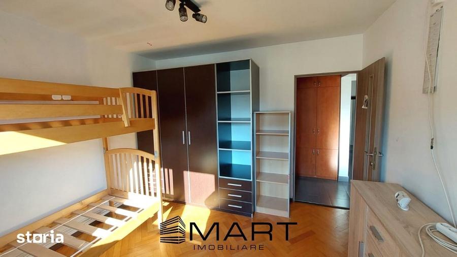 Apartament cu 3 camere decomandat, mobilat în Calea Dumbrăvii