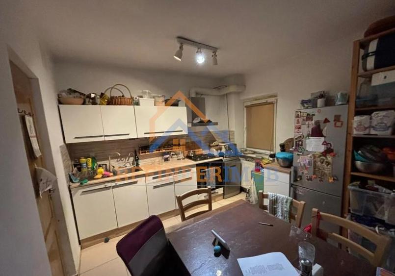 Apartament cu 2 camere decomandat în Mărgeanului