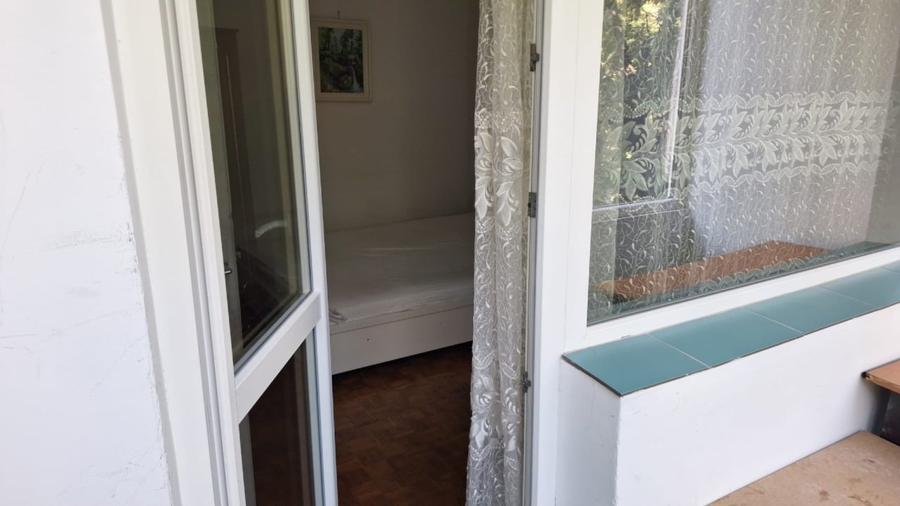 Apartament cu 2 camere nedecomandat în Podu Roș