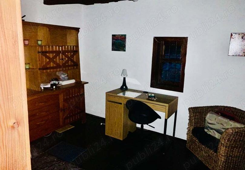 Casa de vanzare zona superba si linistita - 2
