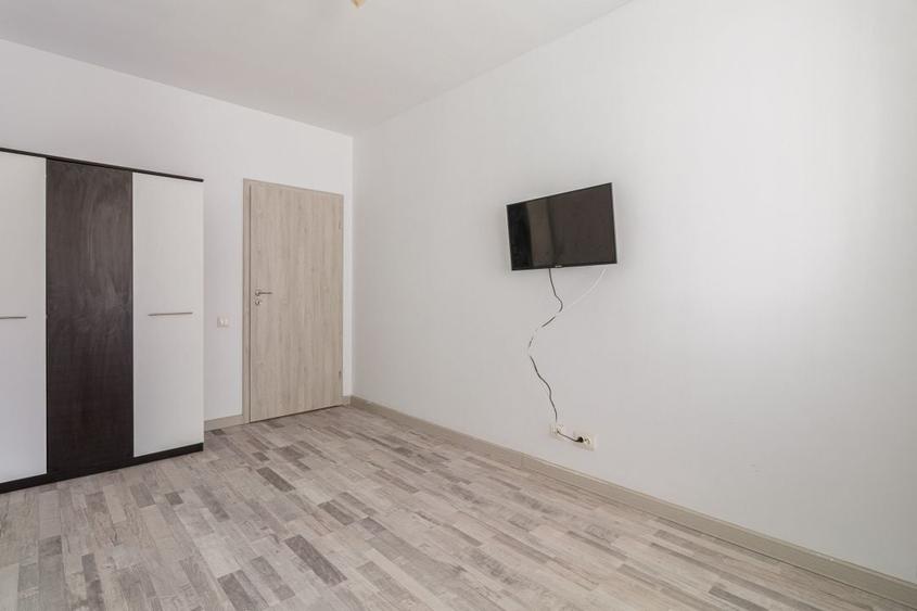 Apartament cu 2 camere semidecomandat, mobilat în Militari