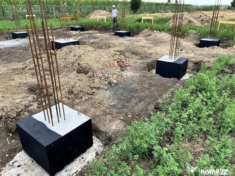 Casă cu 4 camere cu Teren 625 Mp în Ștefăneștii de Jos