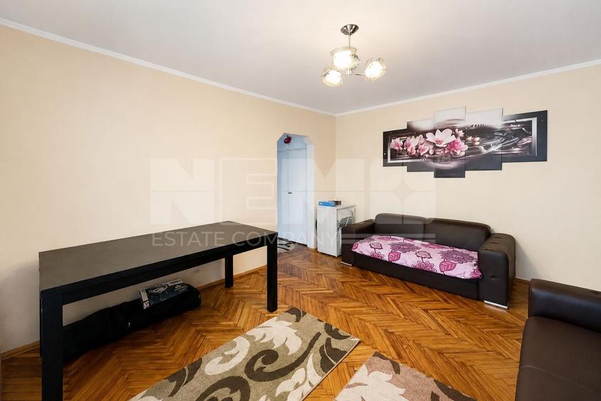 Apartament cu 2 camere semidecomandat, mobilat în Sud