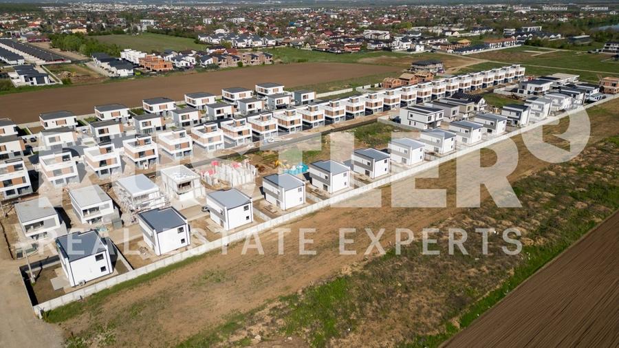 Casă individuală cu 4 camere cu Teren 300 Mp în Tunari