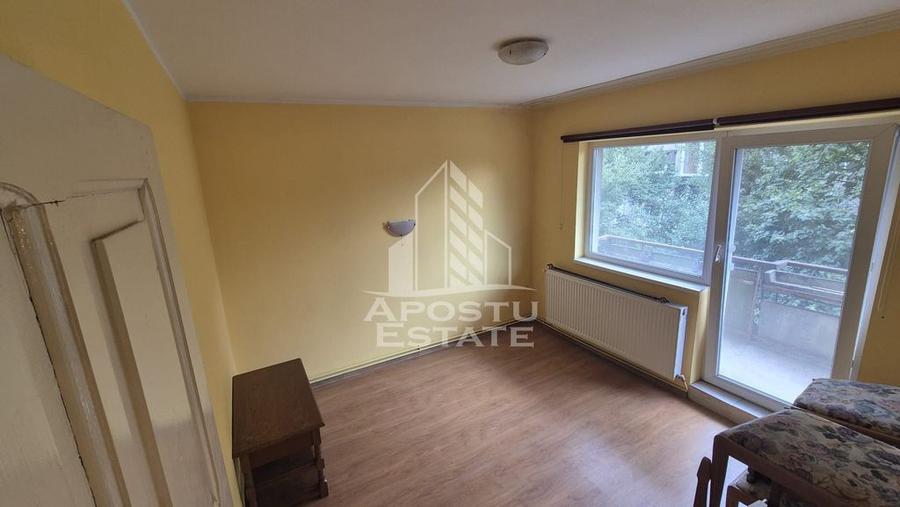 Apartament cu 3 camere semidecomandat în Lipovei — fotografia 3