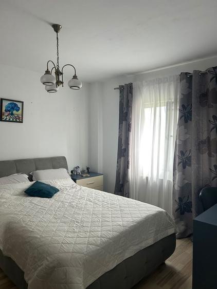Apartament cu 3 camere decomandat în Alexandru cel Bun