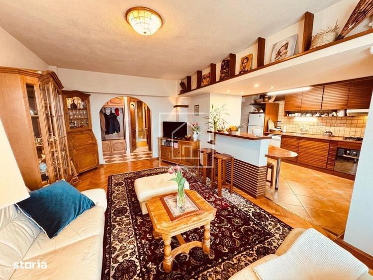 Apartament cu 4 camere decomandat, mobilat în Central