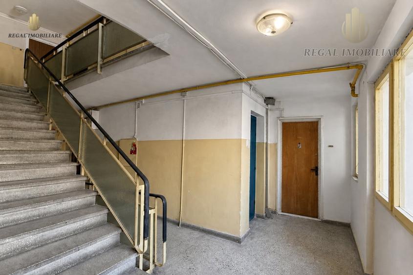 Apartament cu 3 camere decomandat în Drumul Taberei