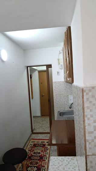 Garsonieră decomandată în Central