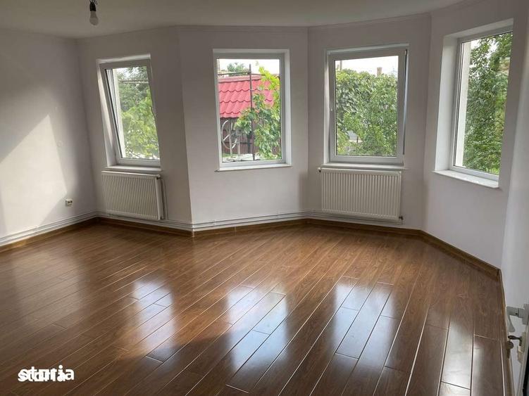 Casă cu 3 camere cu Teren 3000 Mp în Trifești
