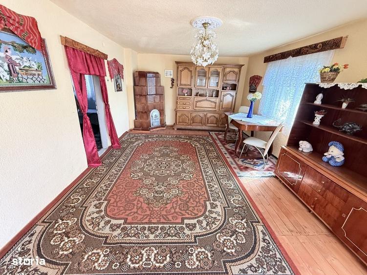 Casă cu 4 camere în Secăria