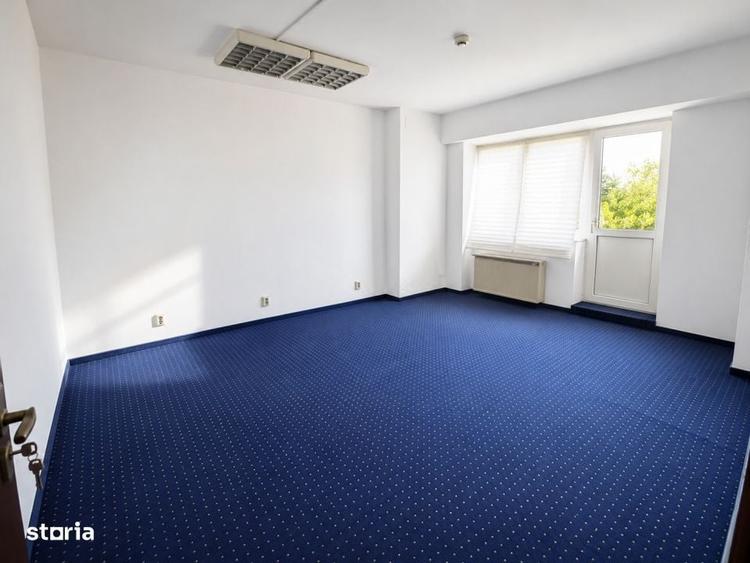 Apartament cu 4 camere în Central