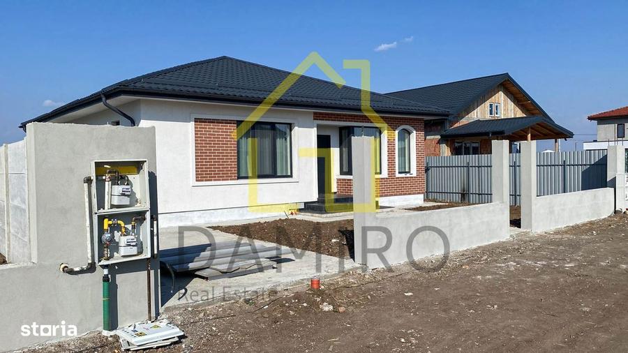 Casă cu 4 camere cu Teren 500 Mp în Dragomirești-Vale