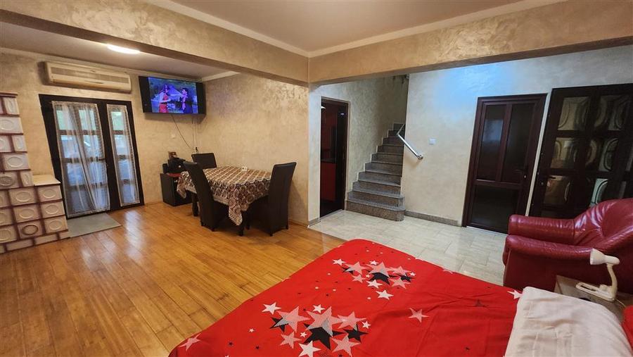 Casă individuală cu 5 camere cu Canalizare în Exterior Nord