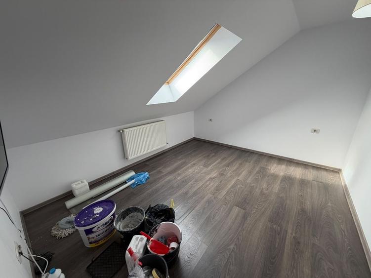 Apartament cu 4 camere decomandat, mobilat în Fundeni