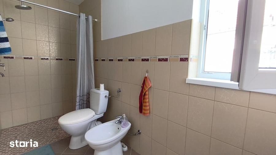 Casă cu 3 camere cu Teren 543 Mp în Ilia
