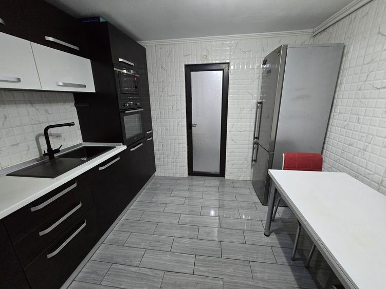 Apartament cu 2 camere semidecomandat în Unirii Sud
