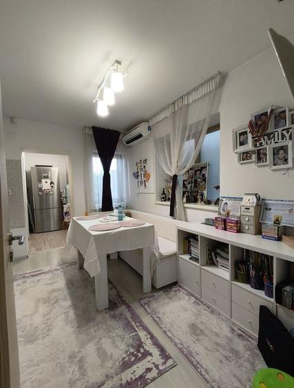 Casă individuală cu 3 camere cu Canalizare în Coiciu
