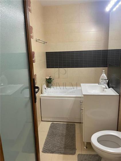Apartament cu 2 camere decomandat în Elisabetin