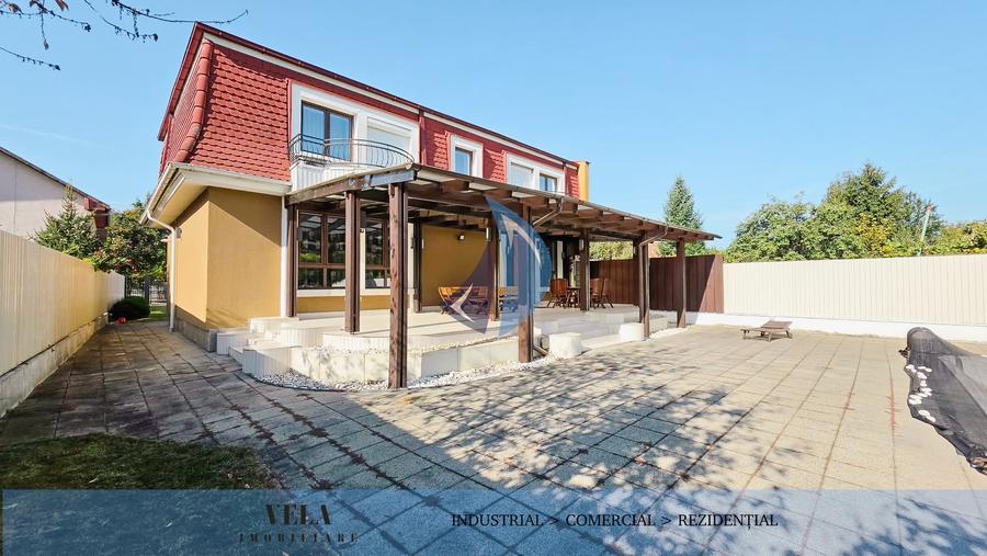 Casă individuală cu 7 camere cu Piscina în Unirii