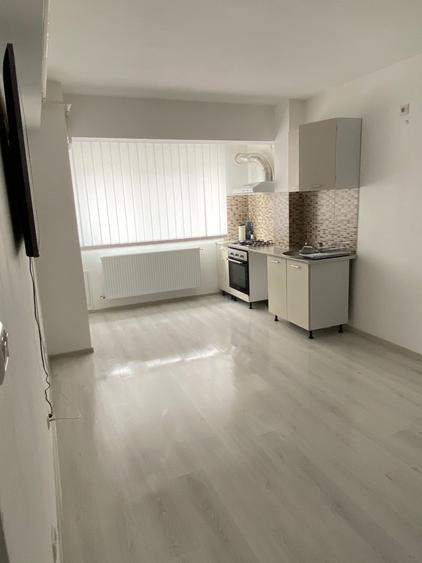 Apartament cu 2 camere semidecomandat în Exterior Vest