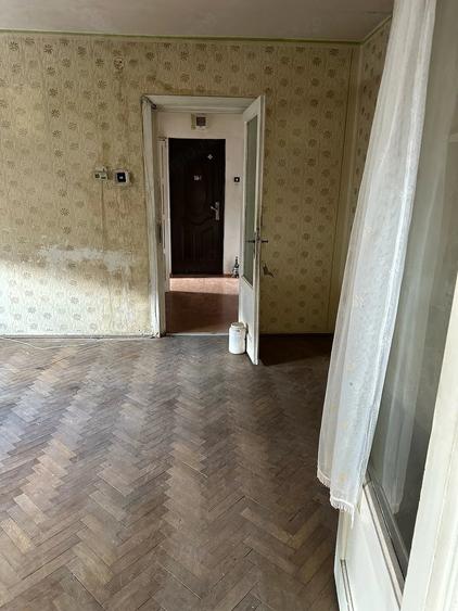 Apartament cu 2 camere nedecomandat în Central