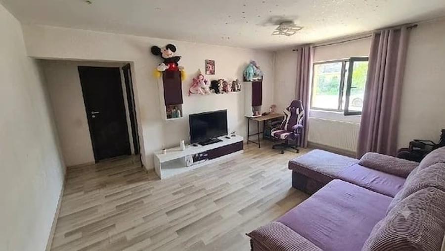 Apartament cu 2 camere decomandat, mobilat în Prelungirea Ghencea