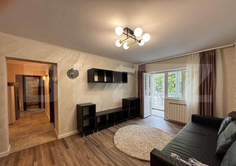 Apartament cu 3 camere decomandat, mobilat în Ultracentral