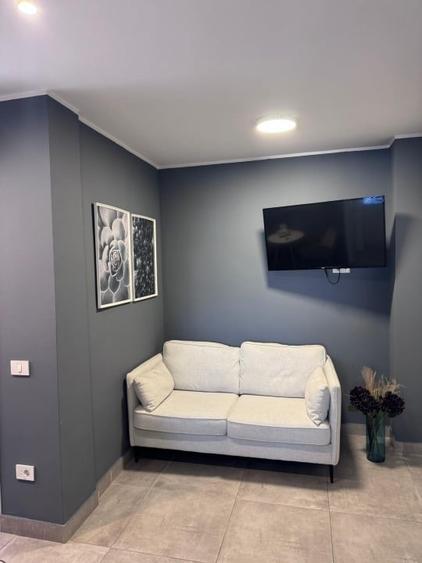 Apartament cu 2 camere decomandat în Universitate