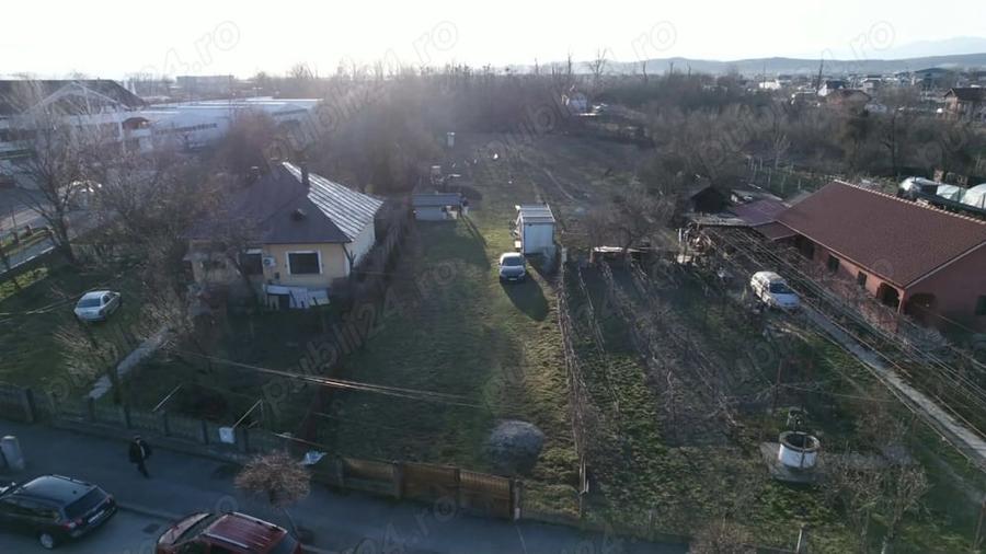 Teren de 1937 mp, în Central
