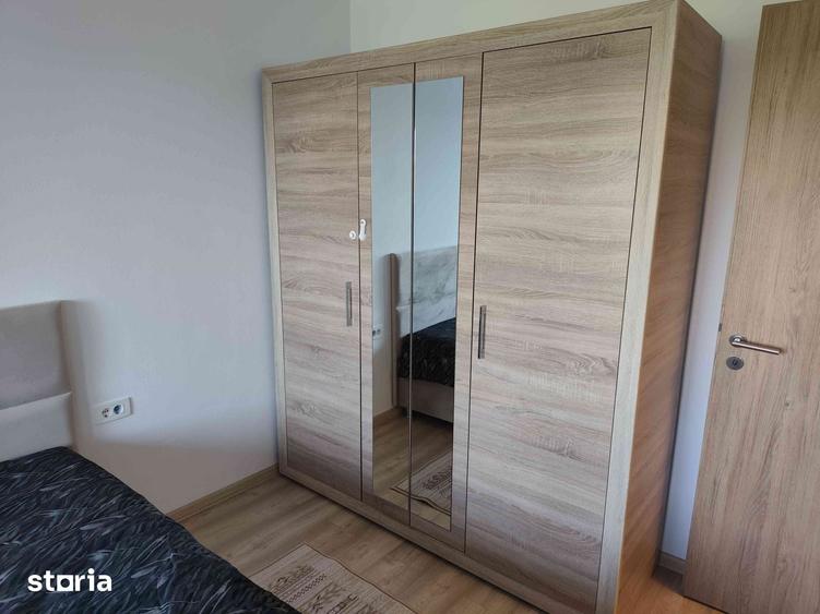 Apartament cu 2 camere decomandat în Tractorul