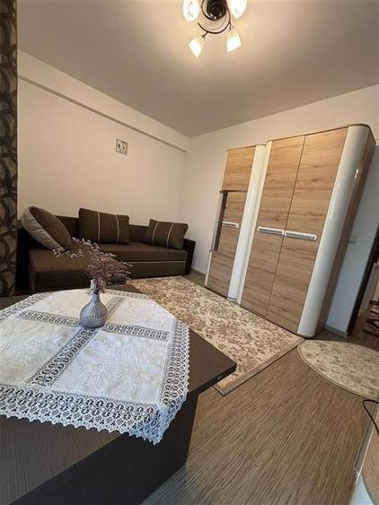 Apartament cu 2 camere decomandat în Valea Adâncă